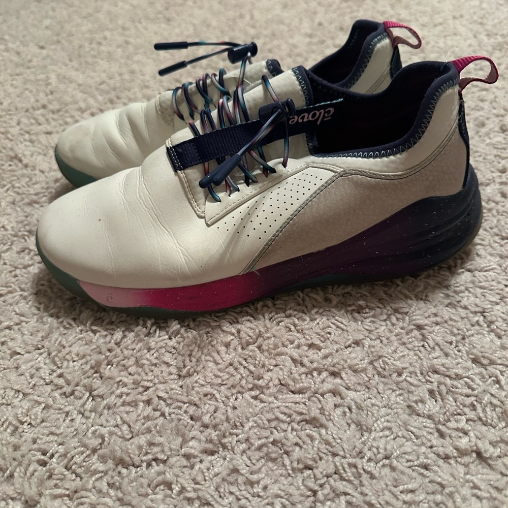 Clove sneakers